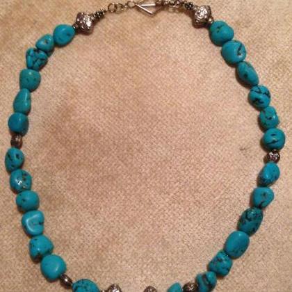 19" Turquoise And Silver Necklace..
