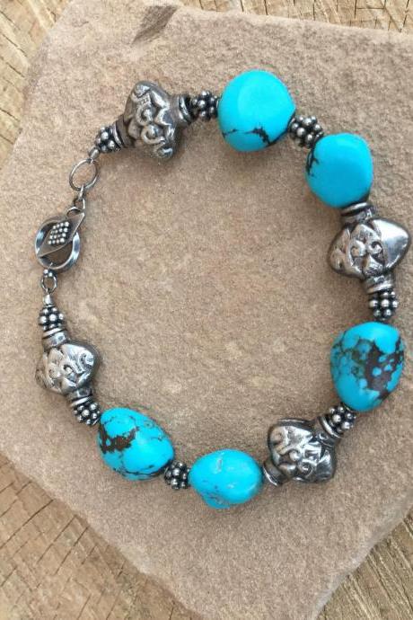 7 3/4' Chunky turquoise beaded bracelet with silver toggle clasp/turquoise bracelet/southwest jewelry/turquoise jewelry